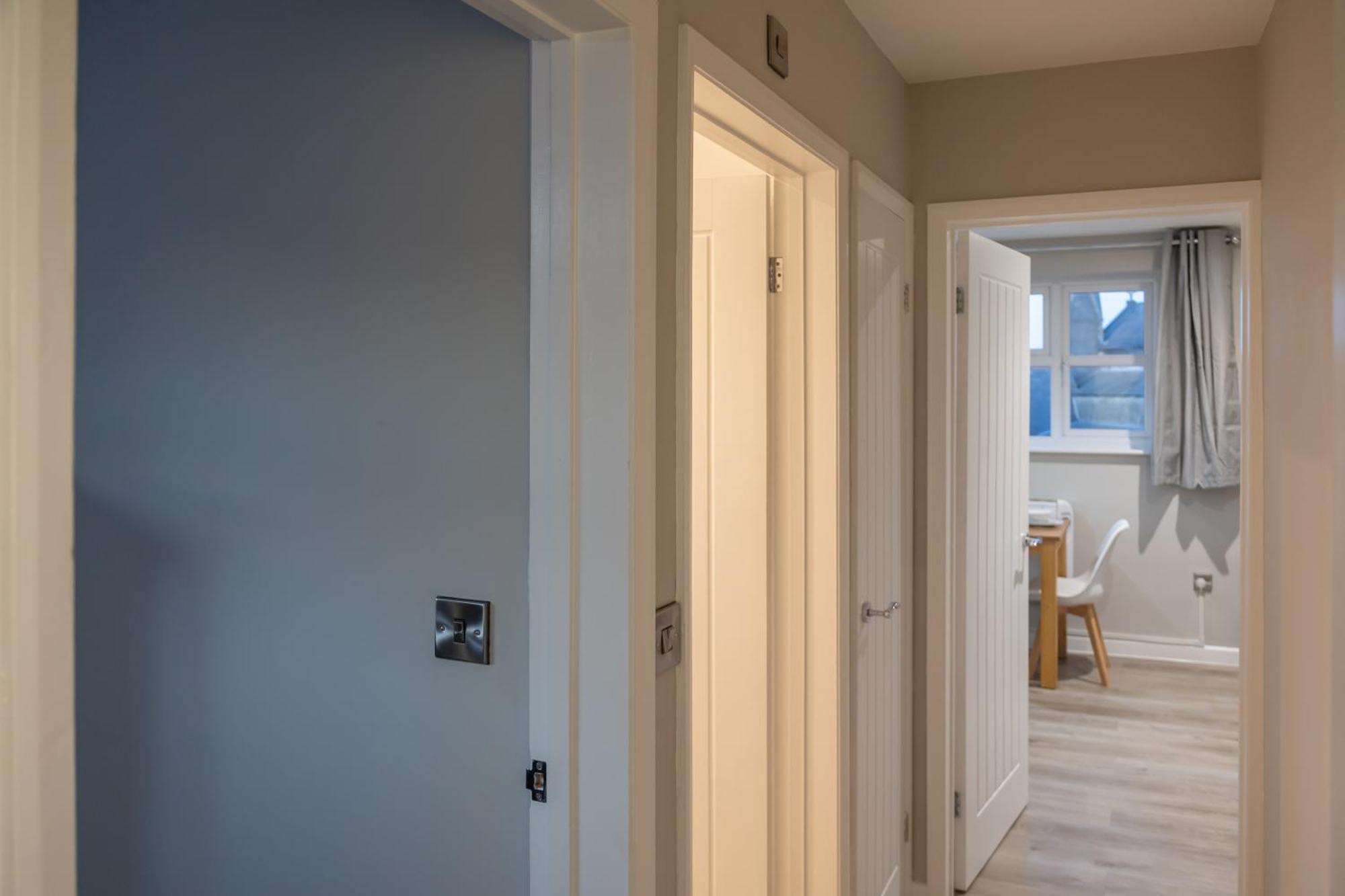 Modern Town Centre Apartment Leominster